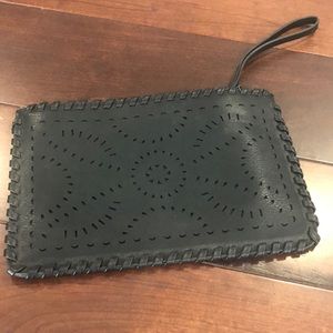Black wristlet